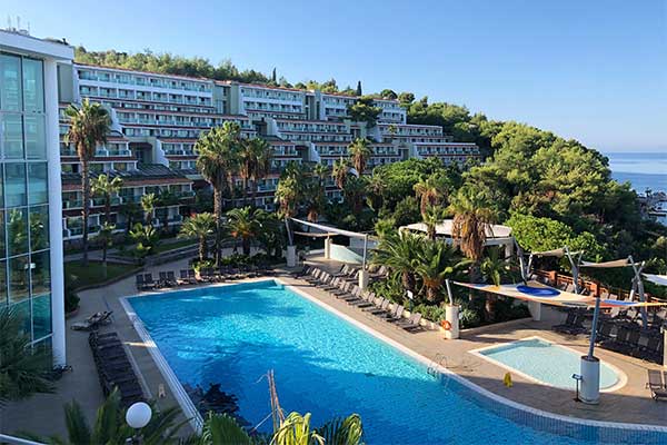 Farm stays and poolside escapes for your next outing